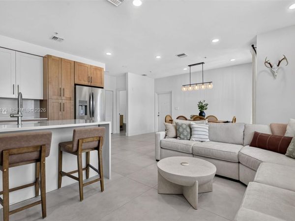 4301 SW 160th Ave, Unit 202, Miramar, FL 33027