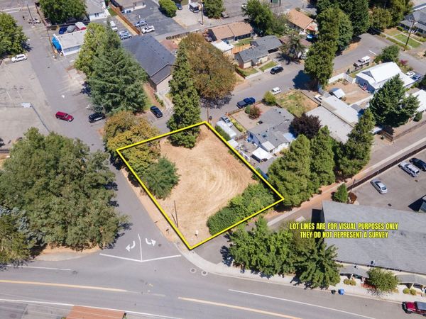 202 Arbor Street, Rogue River, OR 97537