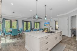 5854 Creekside Dr.  photo 4