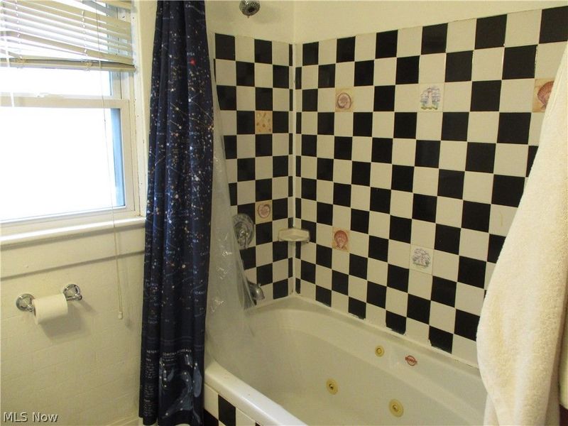 256 Sues Court, Akron, OH 44311 Photo 20