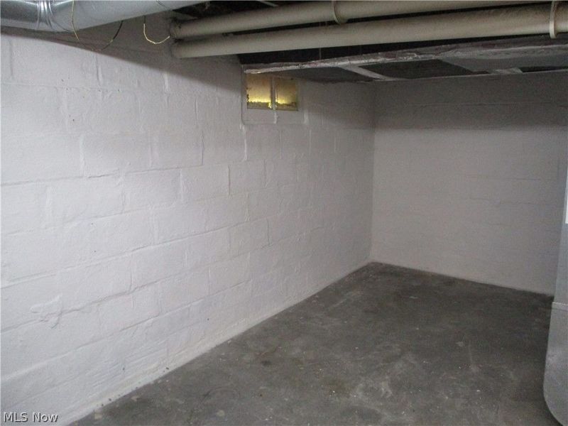 256 Sues Court, Akron, OH 44311 Photo 29