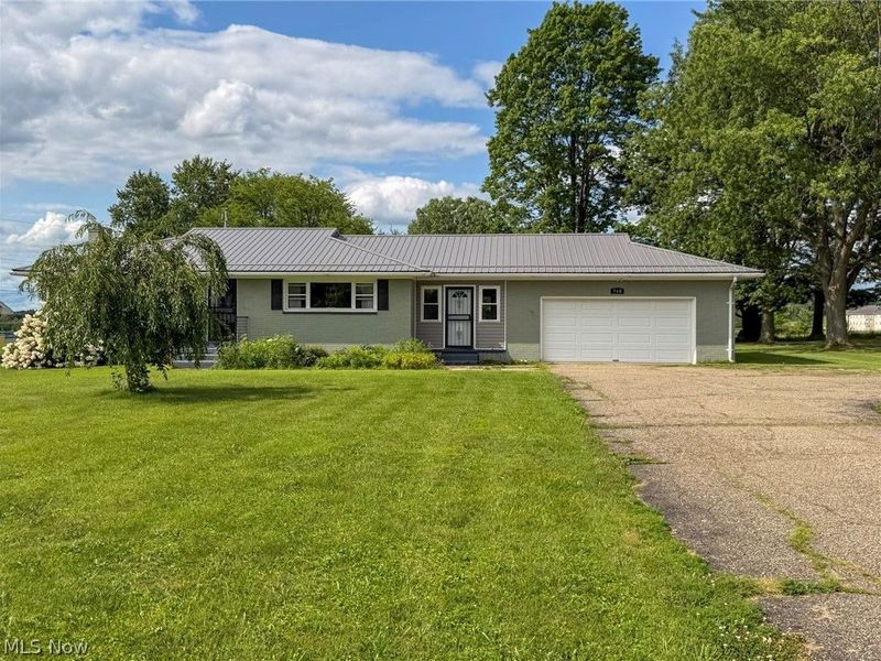 568 12th Street NW, Carrollton, OH 44615 Photo 1