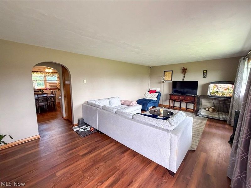 568 12th Street NW, Carrollton, OH 44615 Photo 2