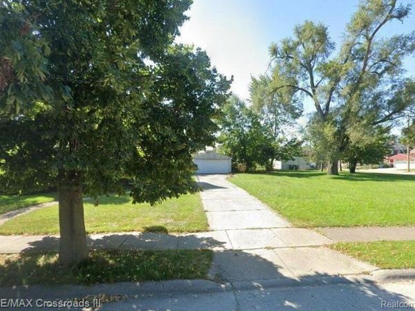 989 Kings Highway , Lincoln Park, MI 48146