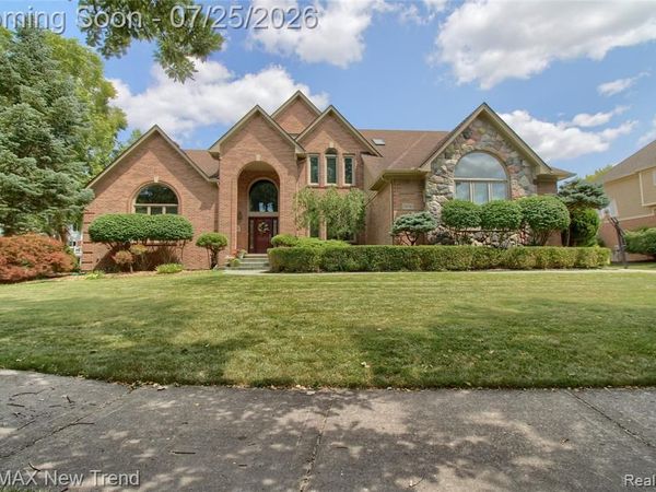 23733 Wintergreen Circle, Novi, MI 48374