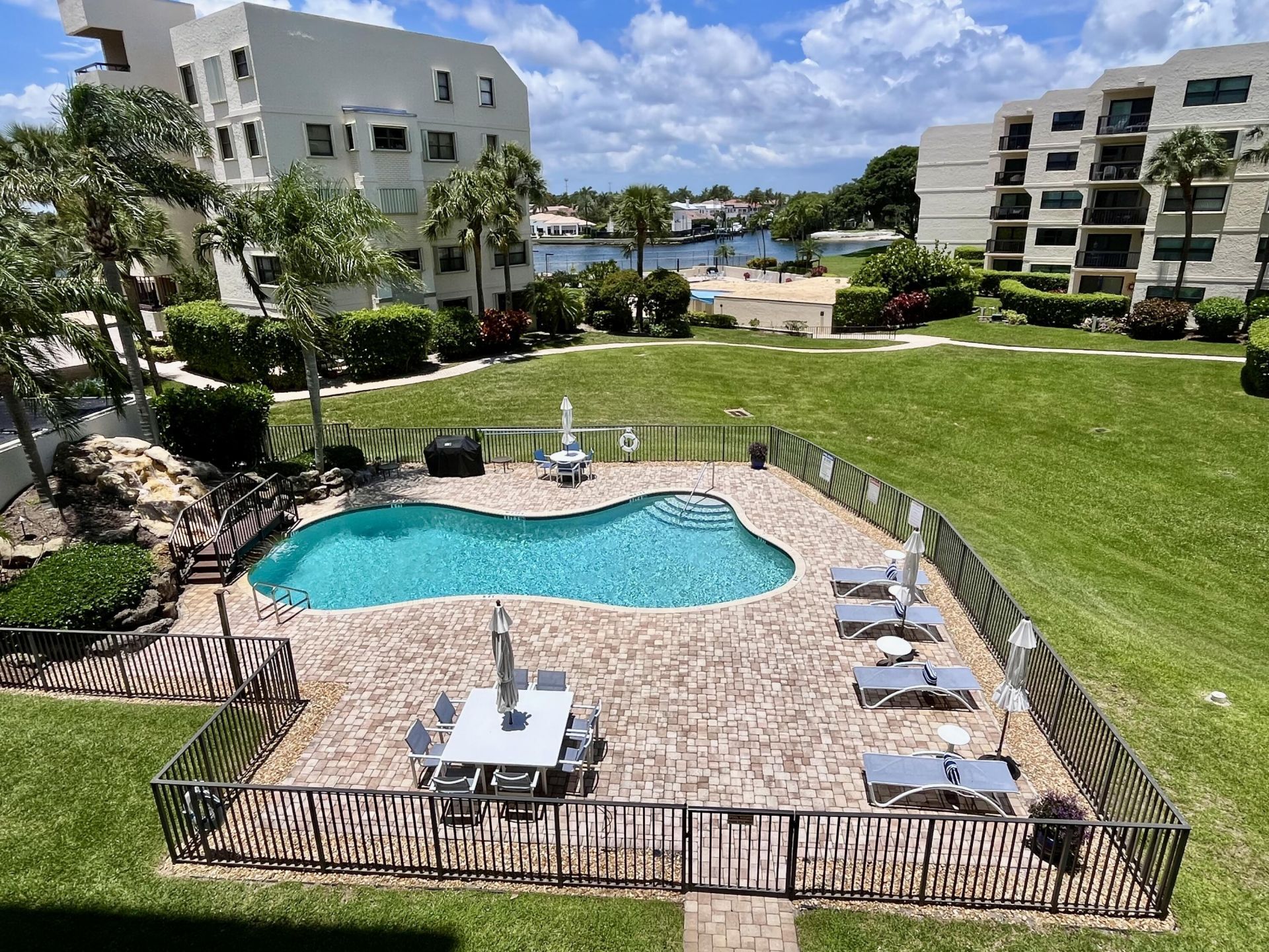 370 Golfview Road, Unit 302, North Palm Beach, FL 33408 Photo