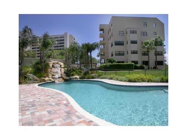 370 Golfview Road, Unit 302, North Palm Beach, FL 33408 Photo