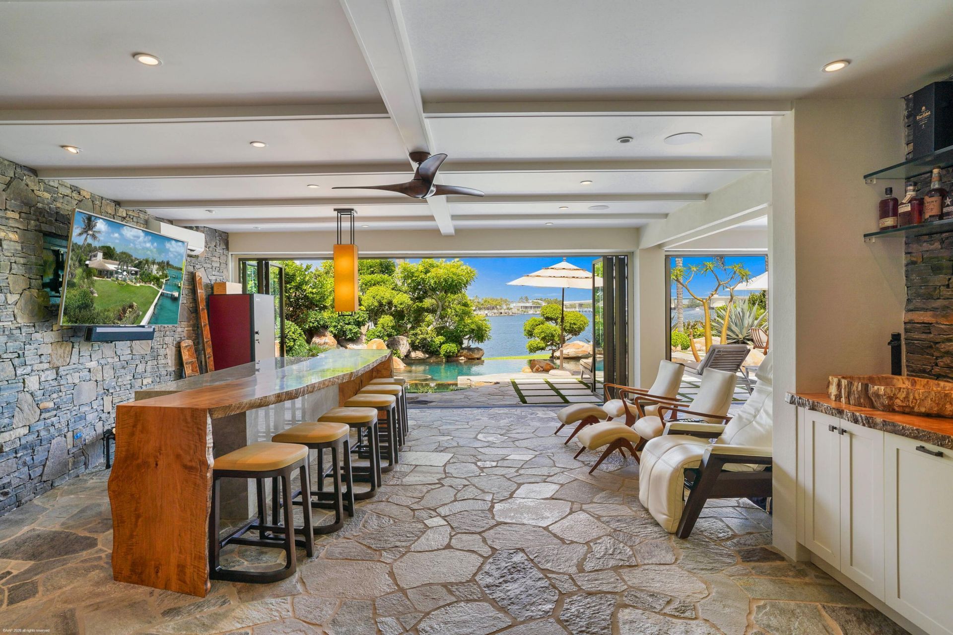 90 Lighthouse Drive, Jupiter Inlet Colony, FL 33469 Photo