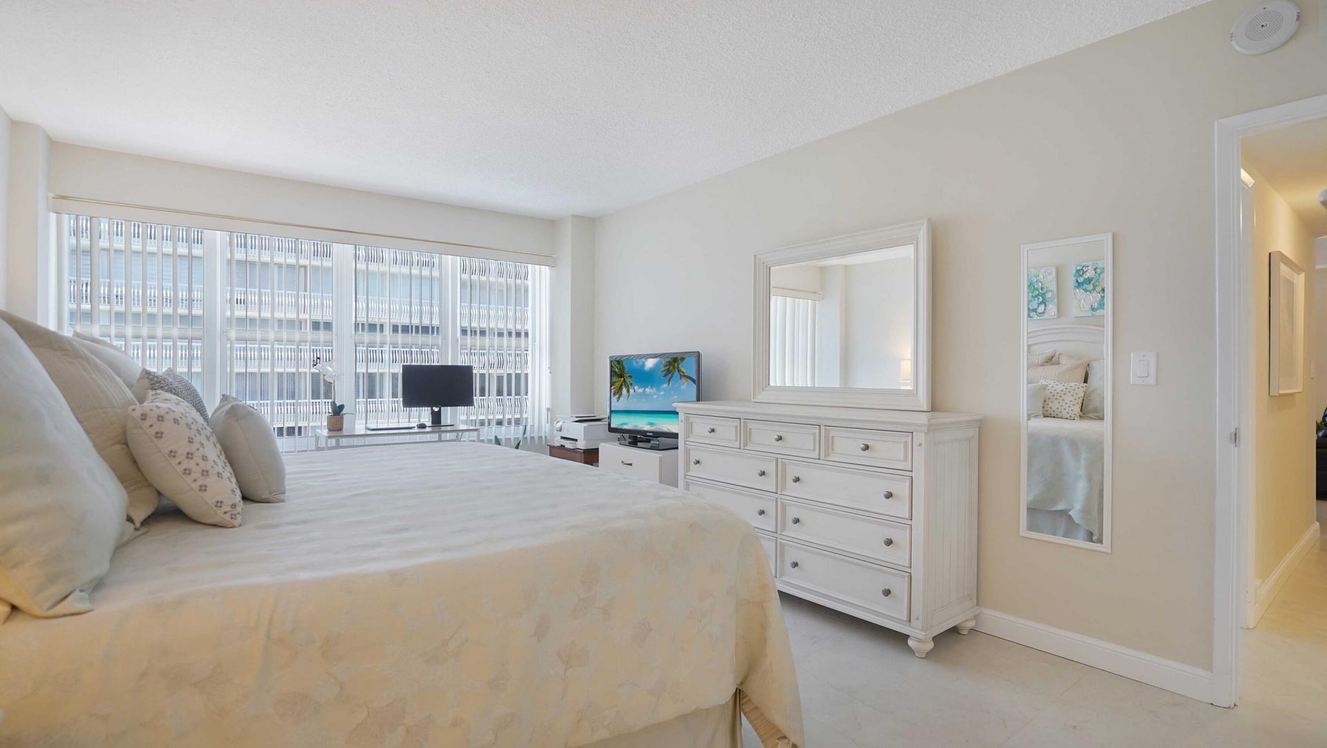 4010 Galt Ocean Drive, Unit 1514, Fort Lauderdale, FL 33308 Photo