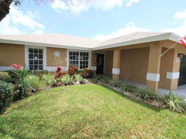 147 NW 10th Avenue, Delray Beach, FL 33444