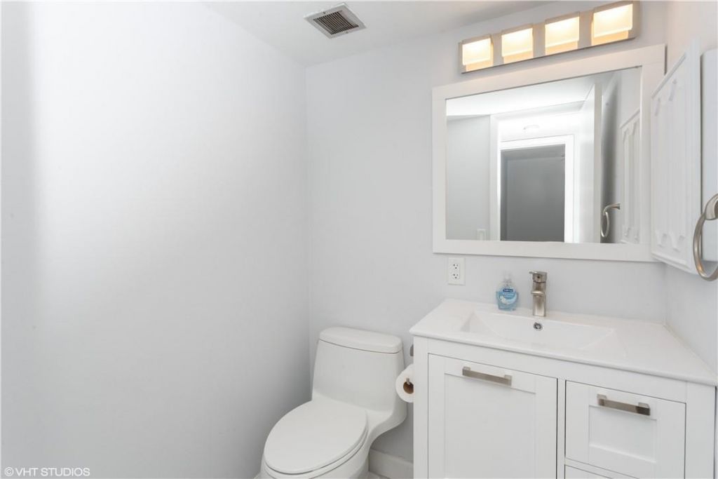 1000 River Reach Drive, Unit 123, Fort Lauderdale, FL 33315 Photo