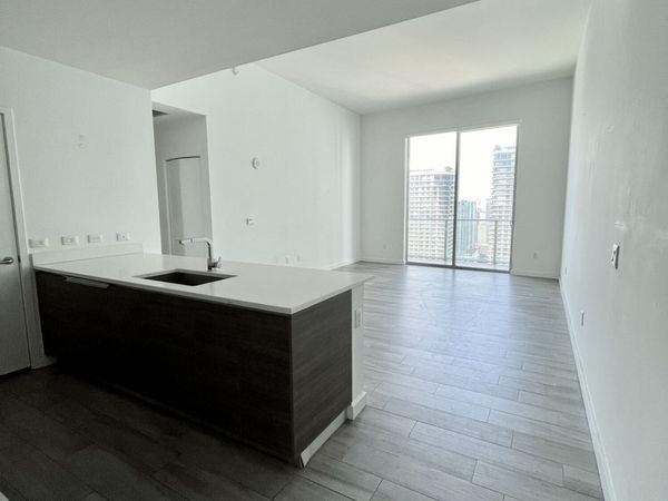 1100 S MIAMI Avenue, Unit 4209, Miami, FL 33130