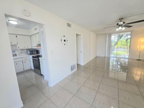 777 SE 2nd Avenue, Unit 207, Deerfield Beach, FL 33441