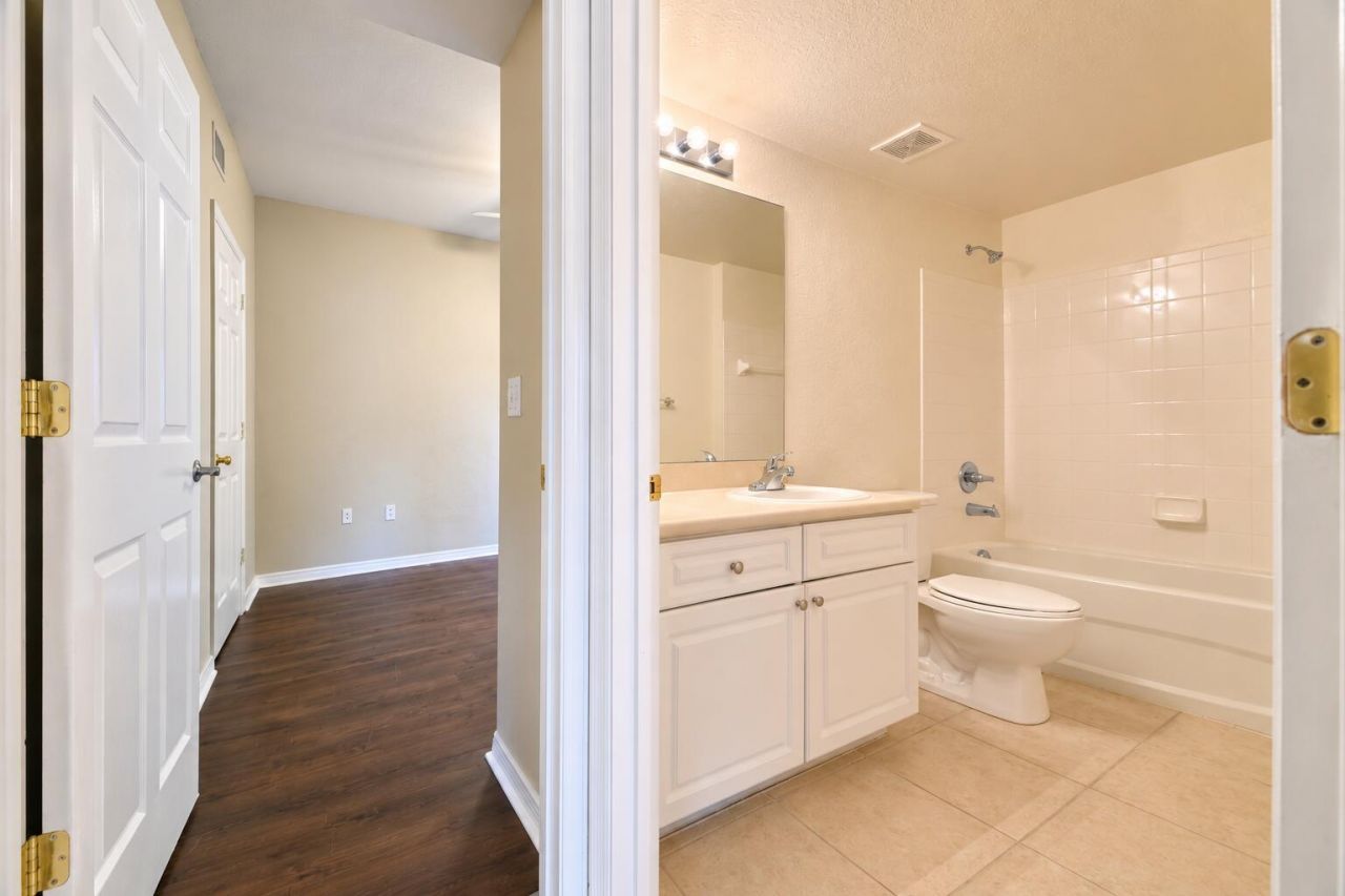 356 SE Rogers Court, Stuart, FL 34994 Photo