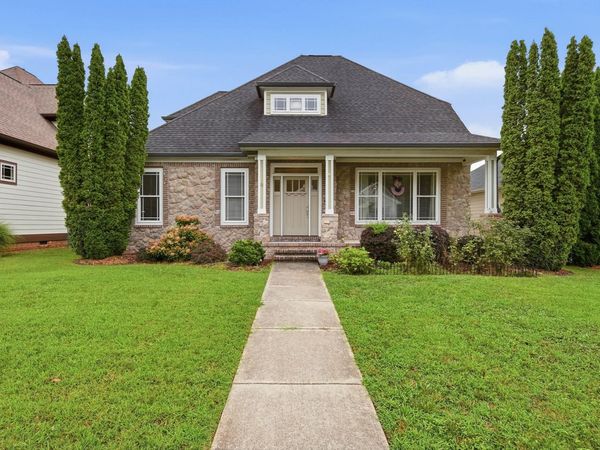 9712 Rookwood Circle, Ooltewah, TN 37363