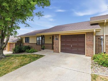 6 HACKETT Drive, OAKLAND, IA 51560