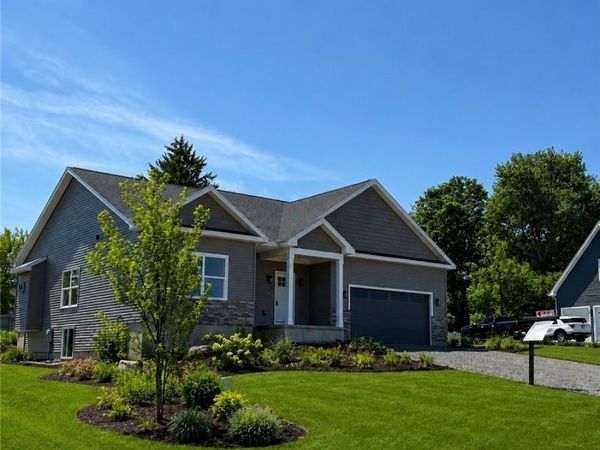 216 Lexi Lane, Baldwinsville, NY 13027