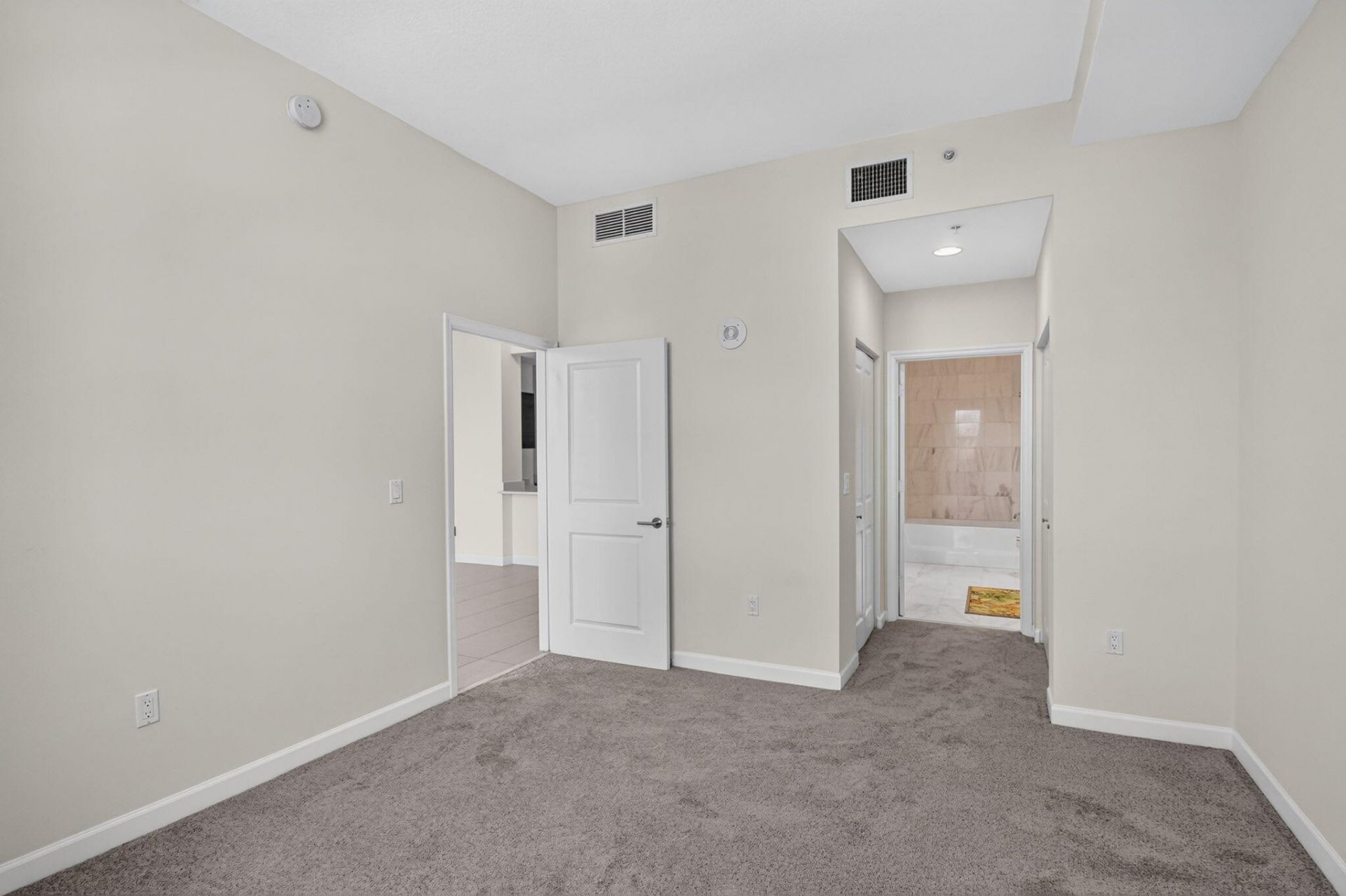 480 Hibiscus Street, Unit 515, West Palm Beach, FL 33401 Photo