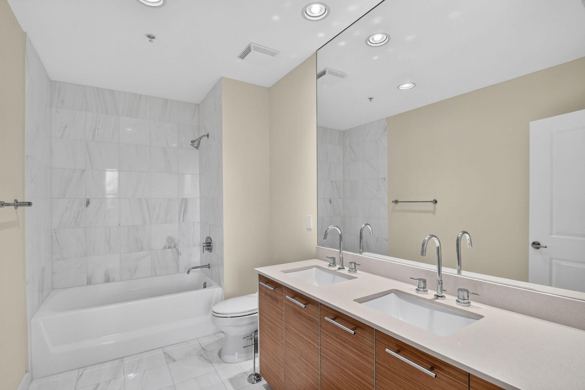 480 Hibiscus Street, Unit 515, West Palm Beach, FL 33401 Photo