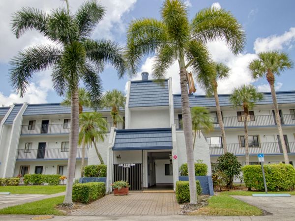 4471 Luxemburg Court, Unit 206, Lake Worth, FL 33467