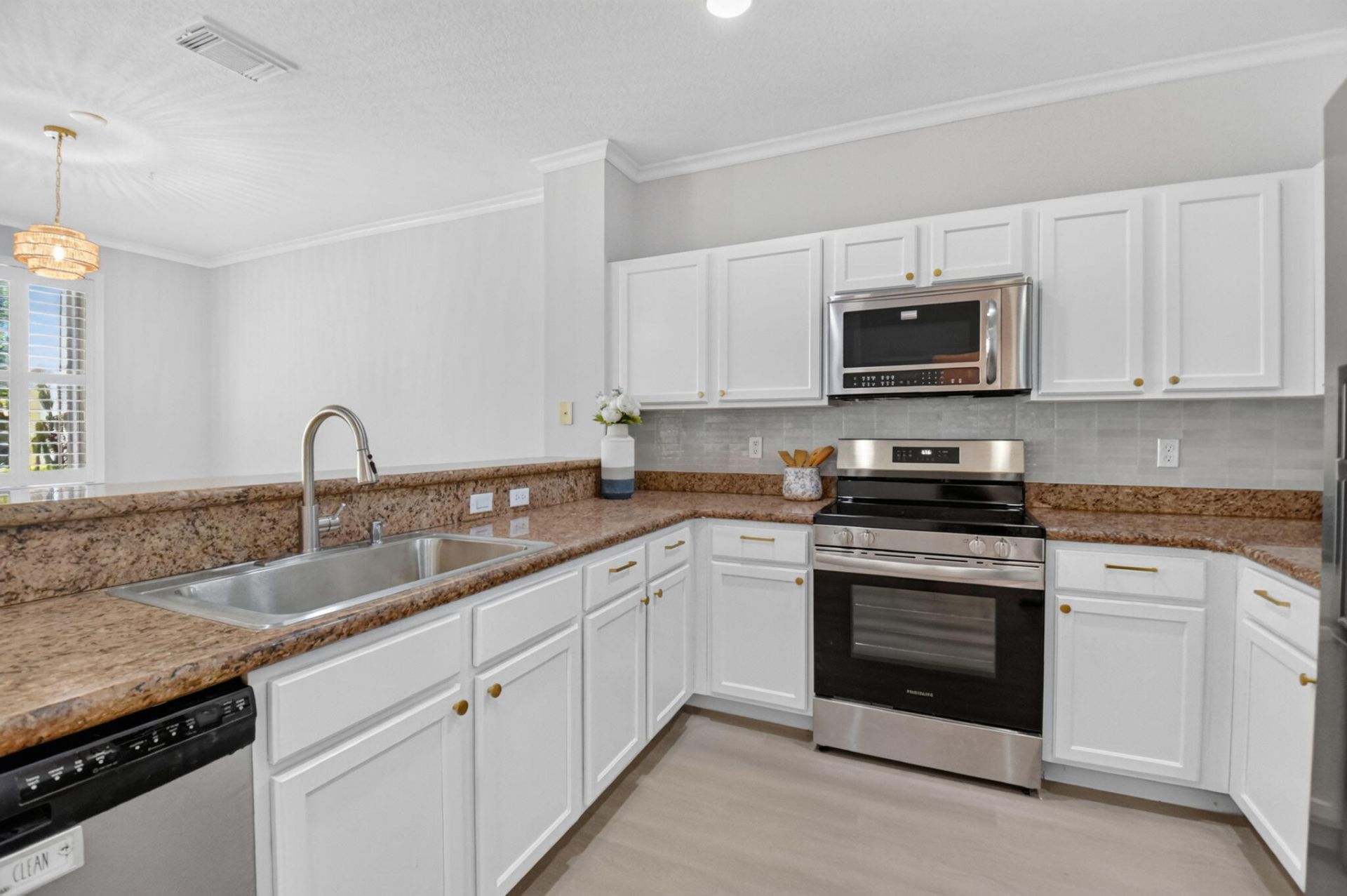 3085 N Evergreen Circle, Boynton Beach, FL 33426 Photo