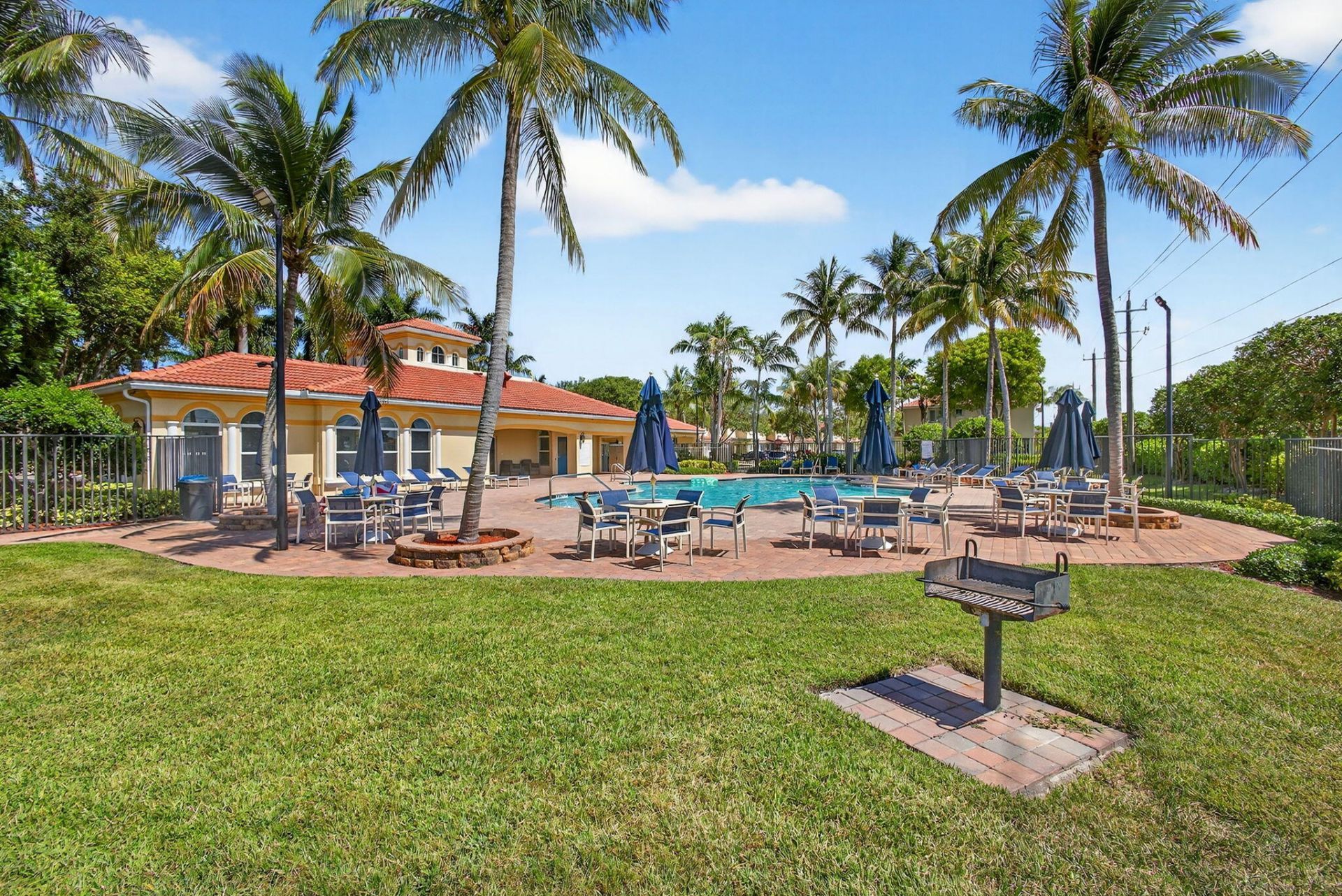 3085 N Evergreen Circle, Boynton Beach, FL 33426 Photo