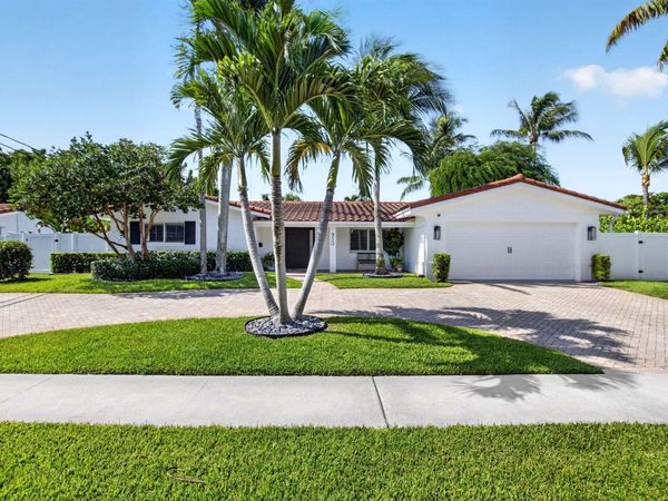 850 SW 4th Street, Boca Raton, FL 33486