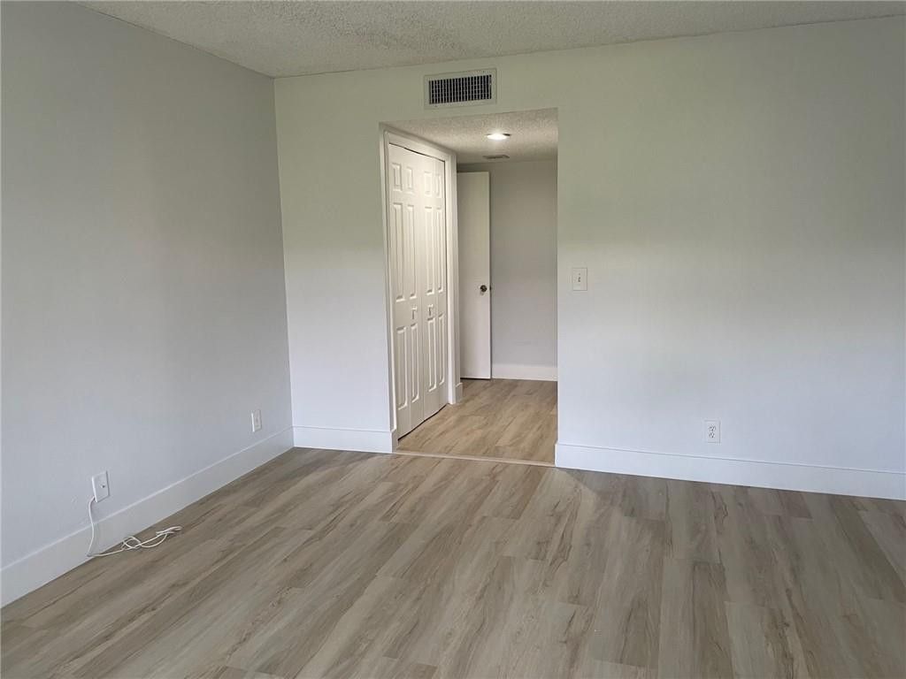 235 Lakeview Drive, Unit 102, Weston, FL 33326 Photo