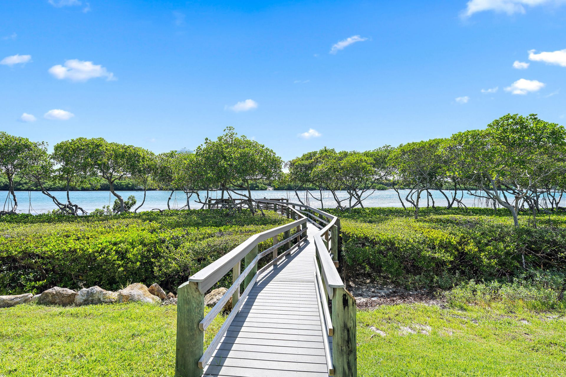200 Waterway Road, Unit 208, Tequesta, FL 33469 Photo