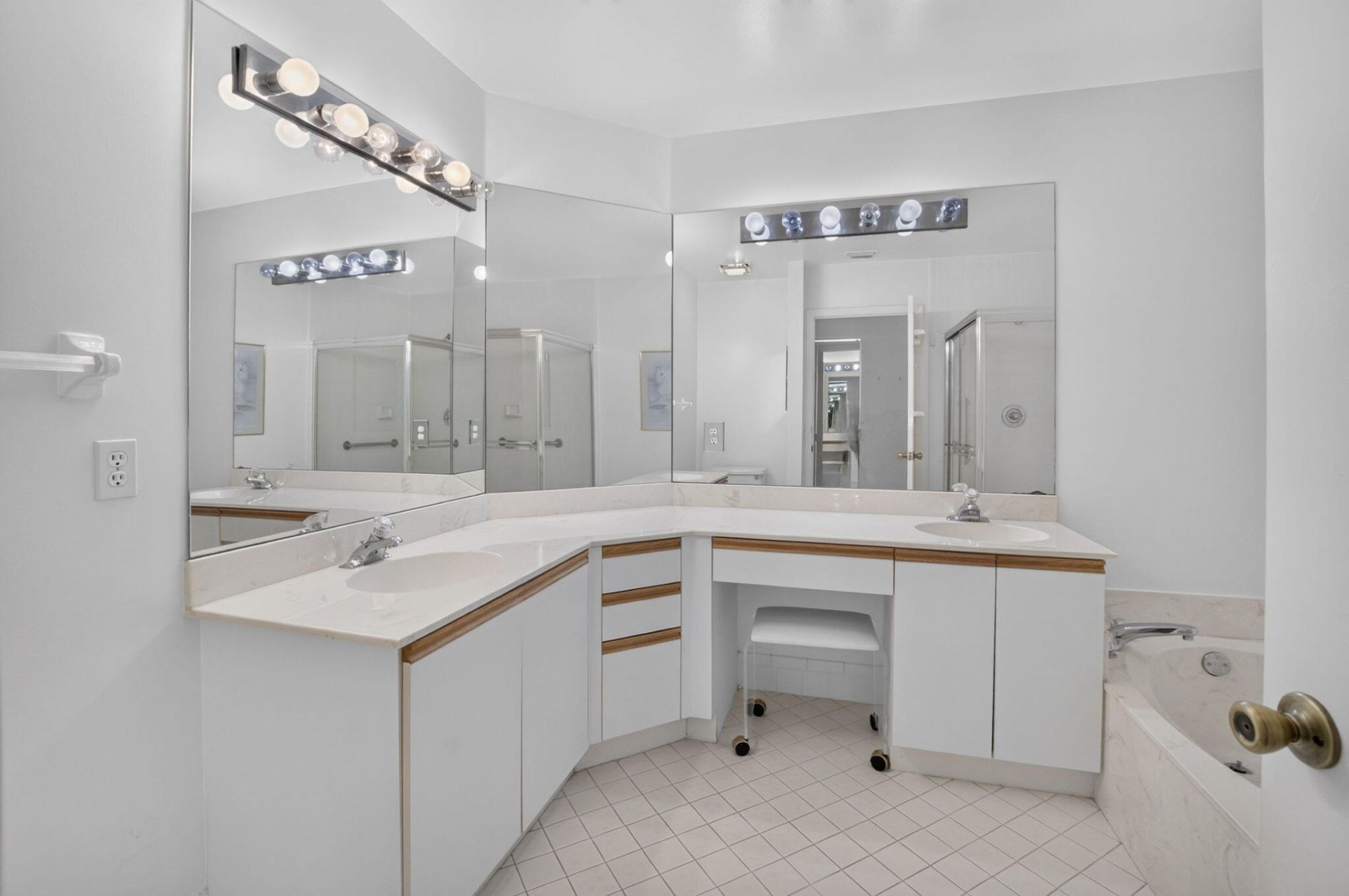 5187 Europa Drive, Unit F, Boynton Beach, FL 33437 Photo