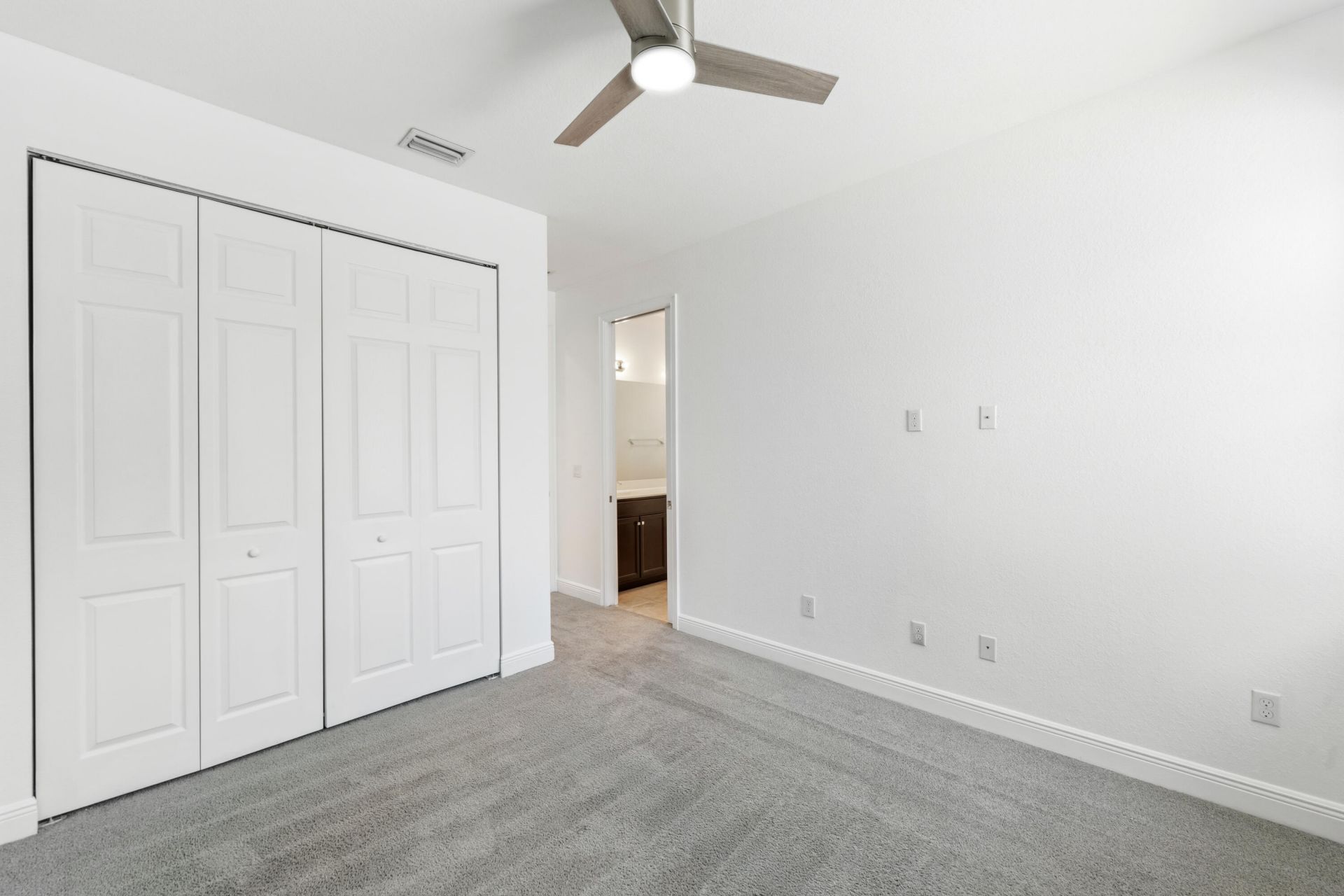 4984 SE Railway Avenue, Stuart, FL 34997 Photo