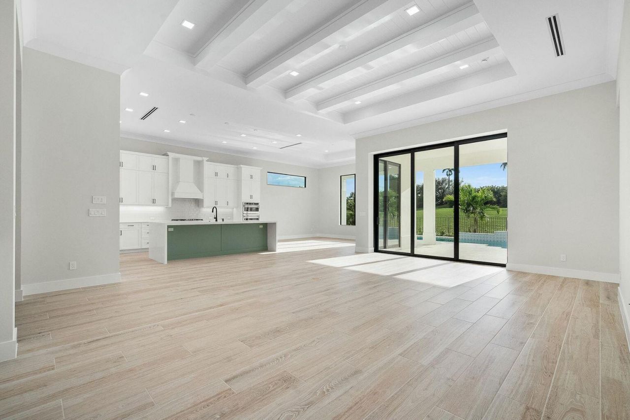 110 SE Via Verona, Port Saint Lucie, FL 34984 Photo
