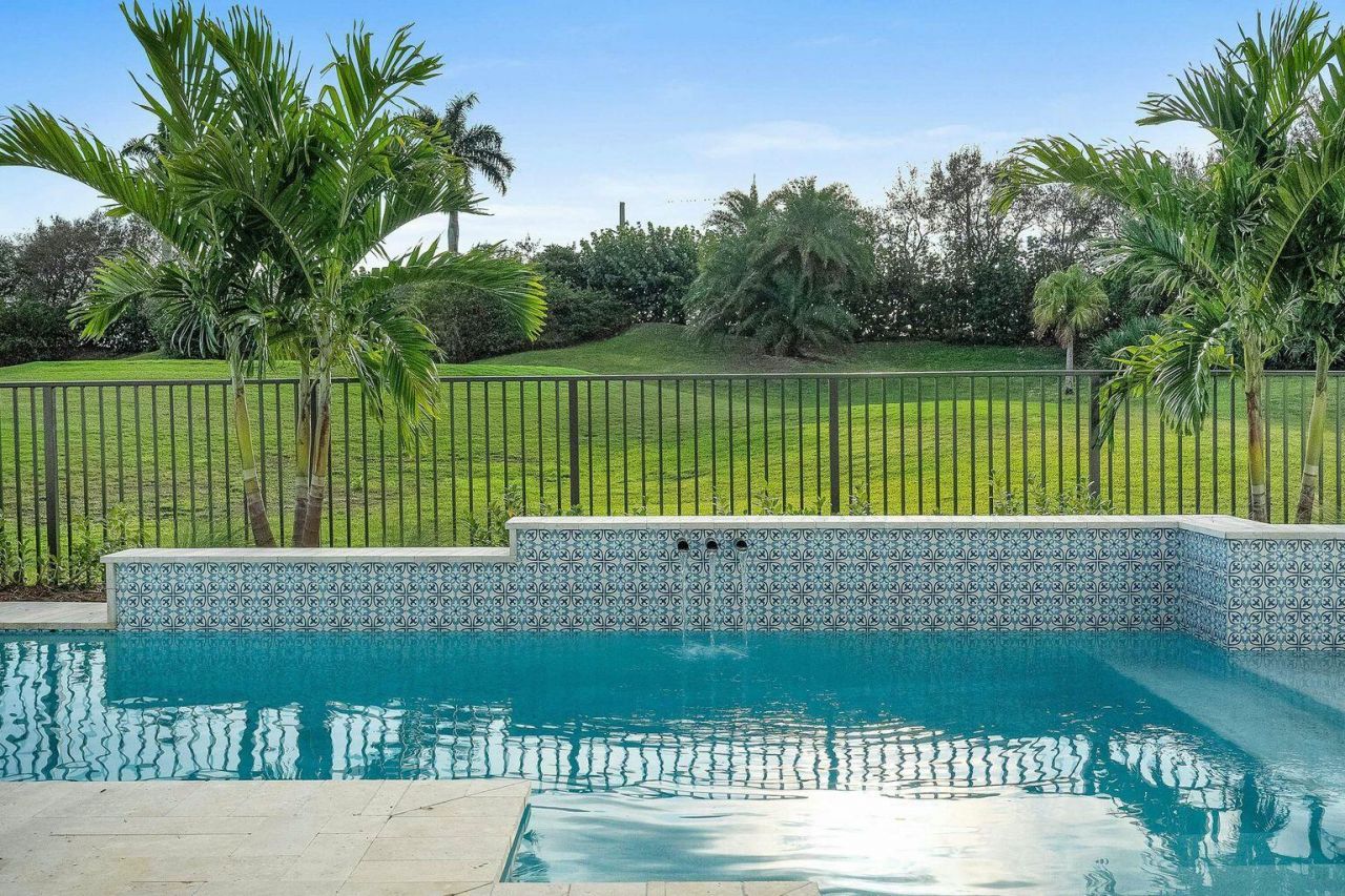 110 SE Via Verona, Port Saint Lucie, FL 34984 Photo
