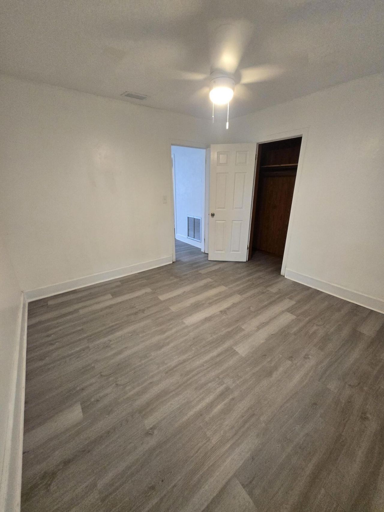 8305 Hogan Road, Jacksonville, FL 32216 Photo