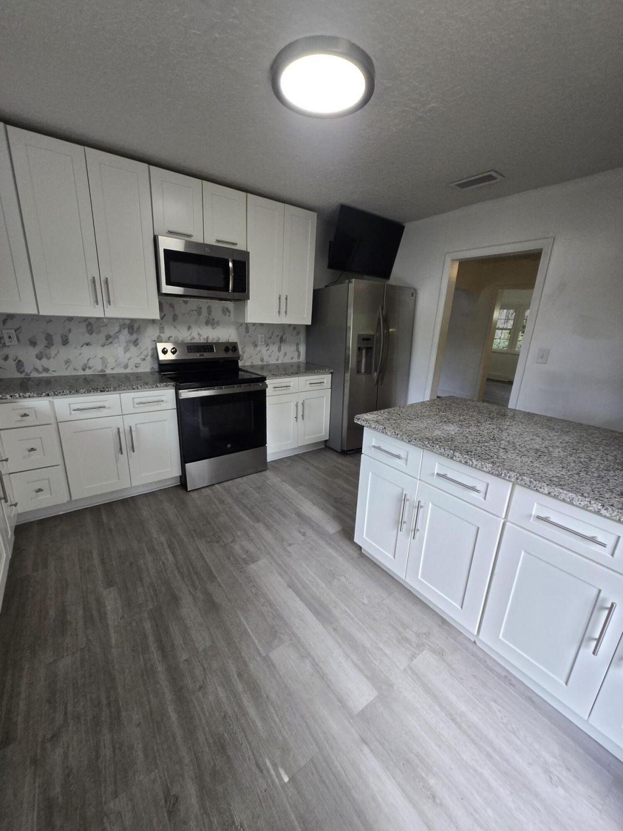 8305 Hogan Road, Jacksonville, FL 32216 Photo
