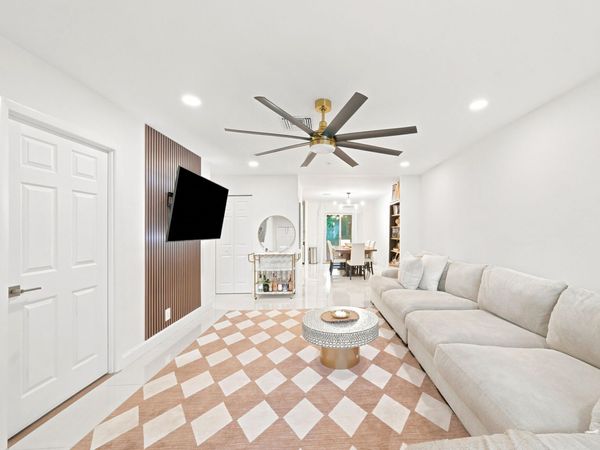 8026 SW 20TH Court, Davie, FL 33324