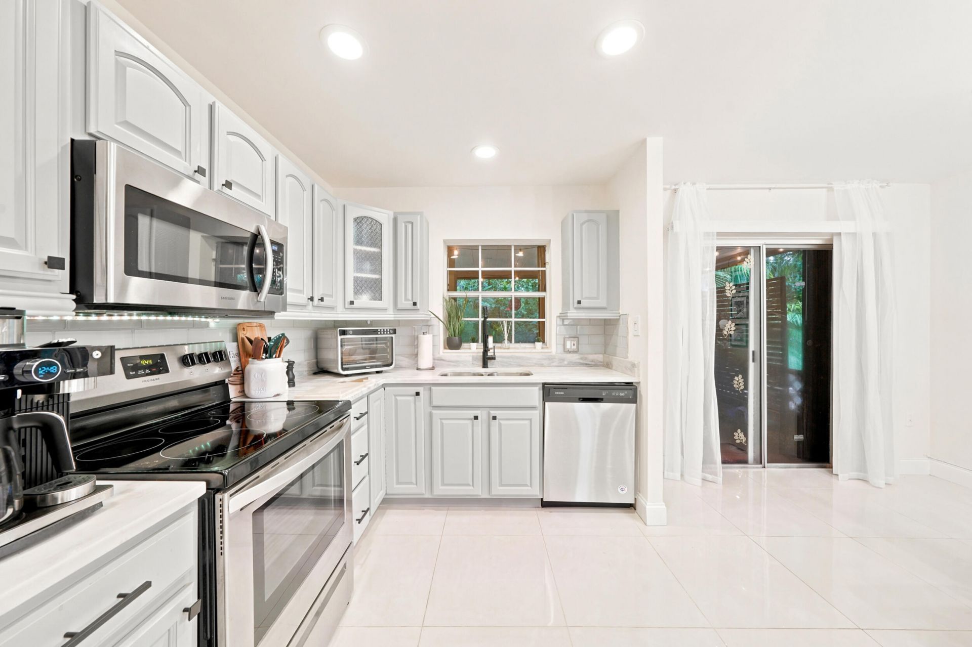 8026 SW 20th Court, Davie, FL 33324 Photo