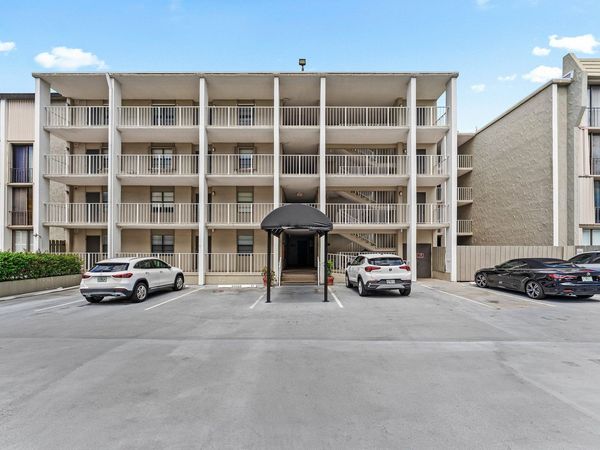 501 SW 11th Place, Unit 412, Boca Raton, FL 33432