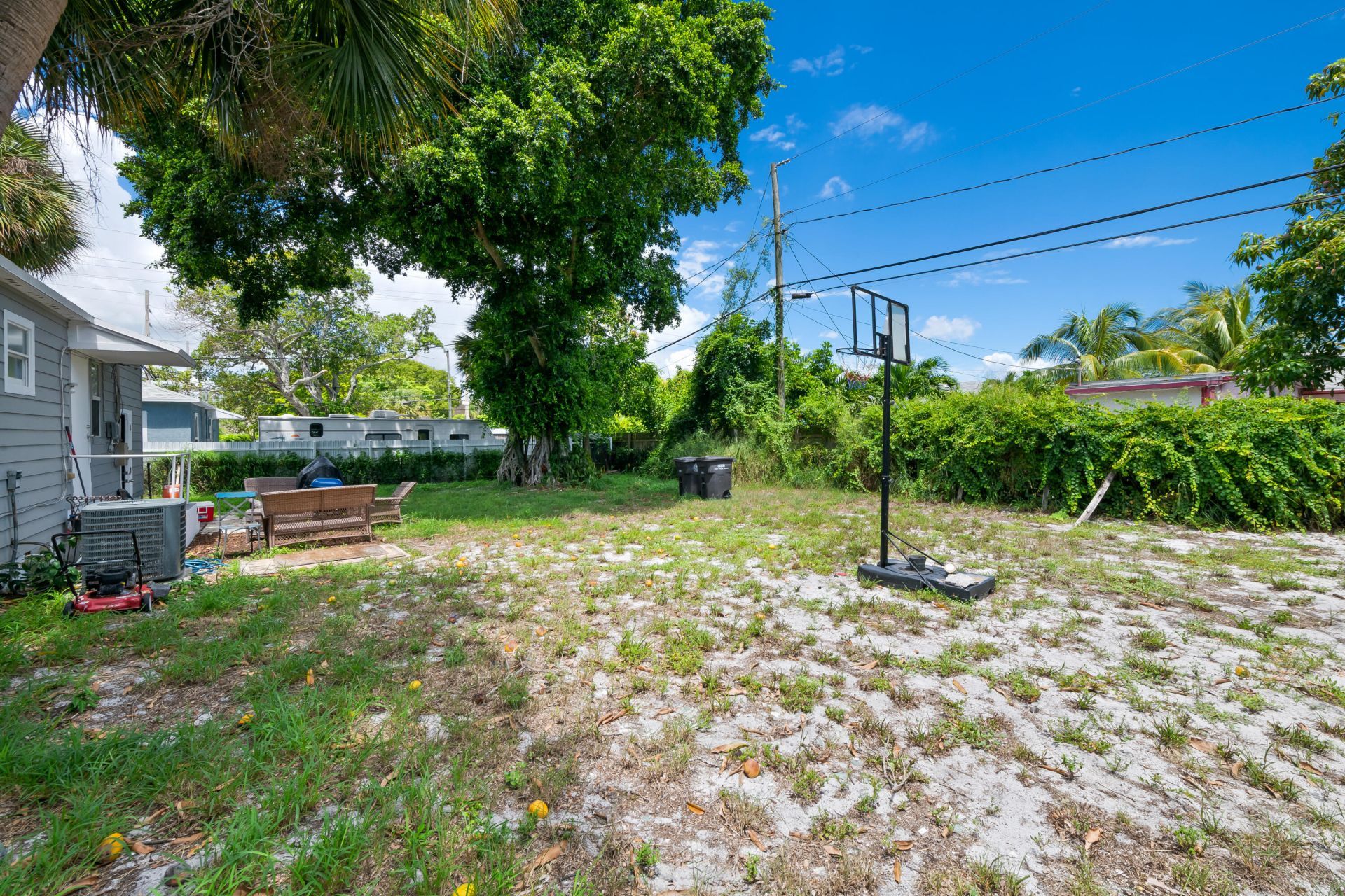 947 43rd Street, West Palm Beach, FL 33407 Photo