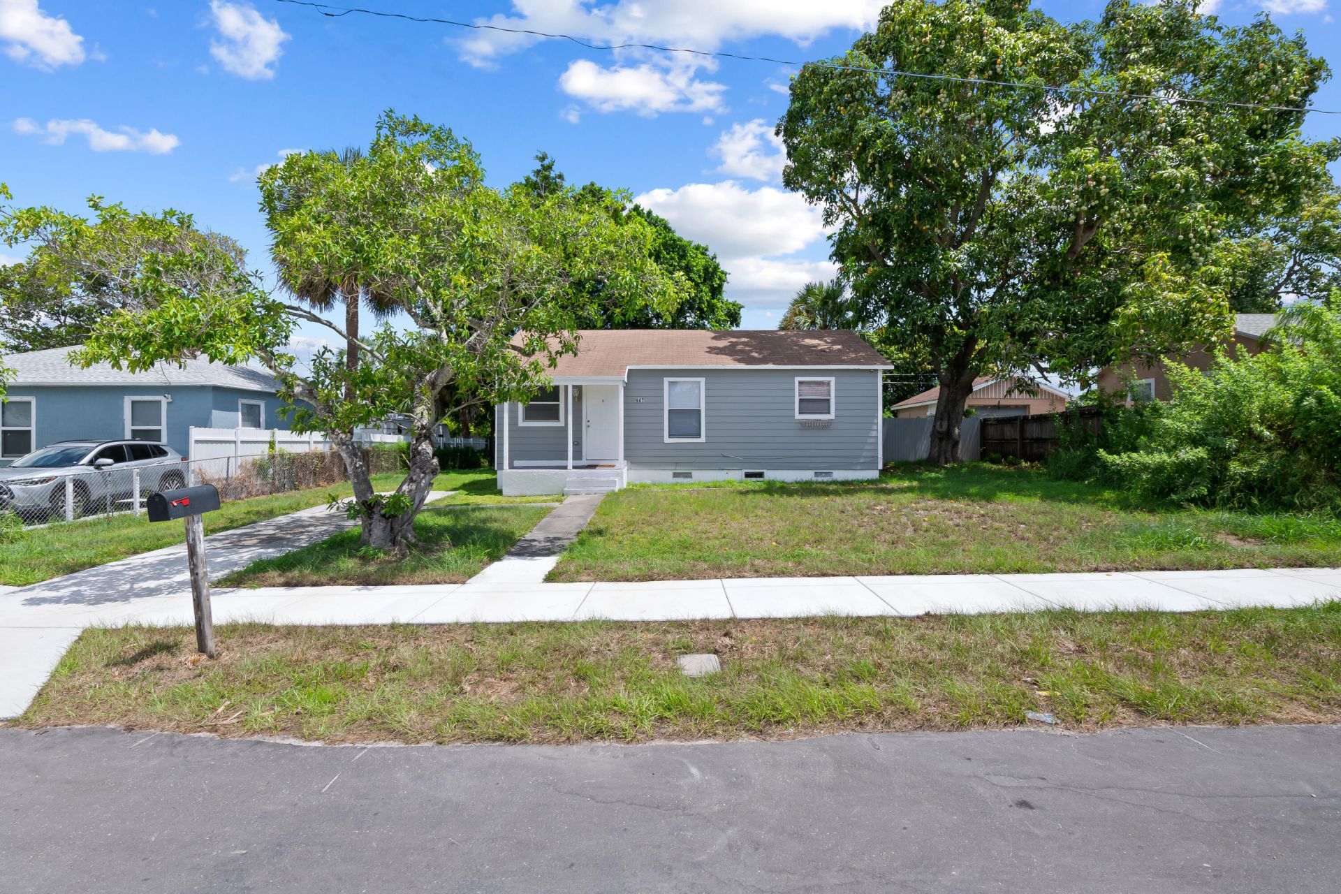 947 43rd Street, West Palm Beach, FL 33407 Photo