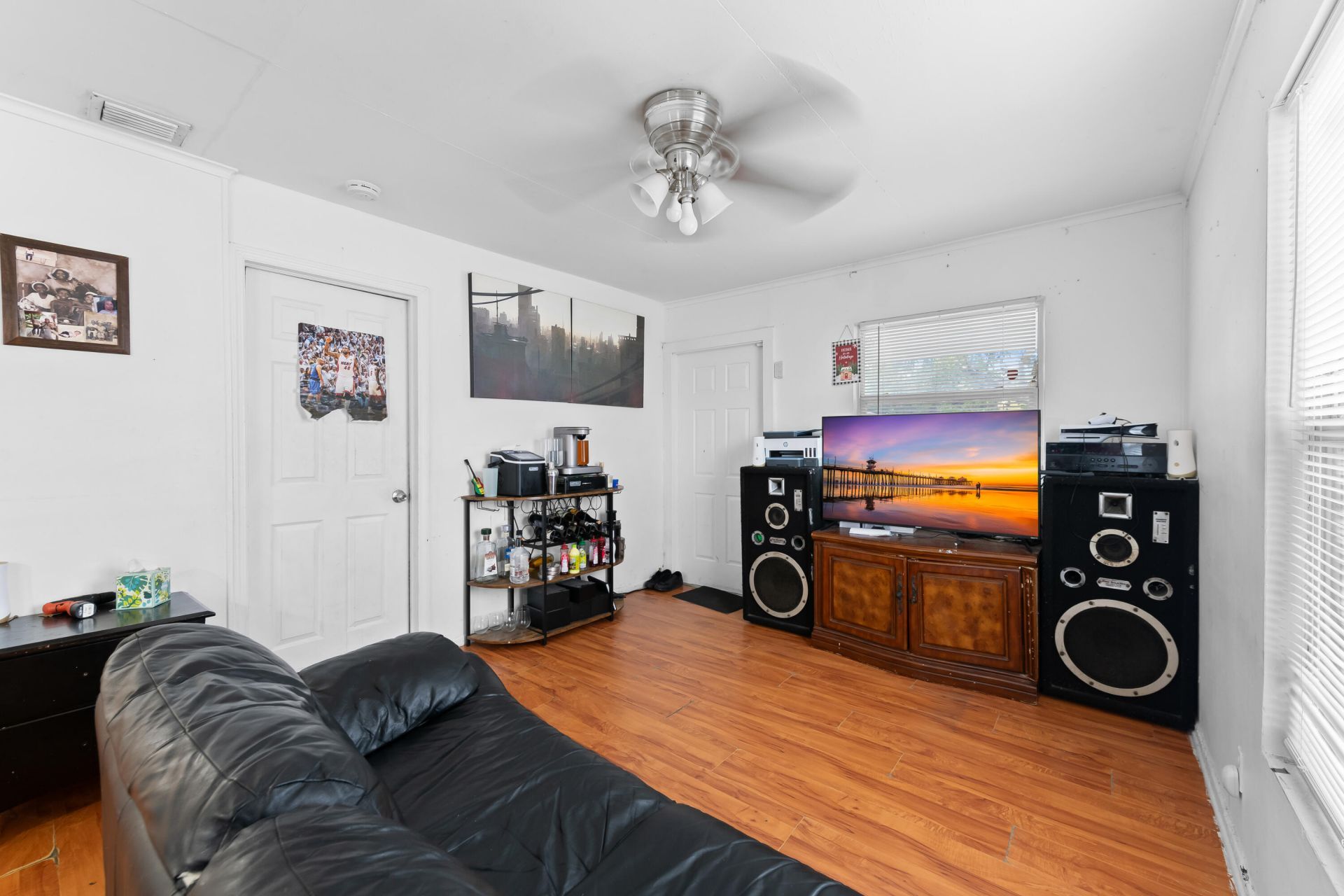 947 43rd Street, West Palm Beach, FL 33407 Photo