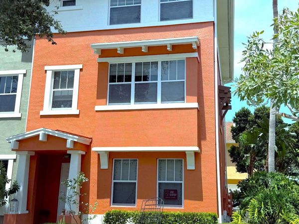 883 MILLBRAE Court, Unit 6, West Palm Beach, FL 33401