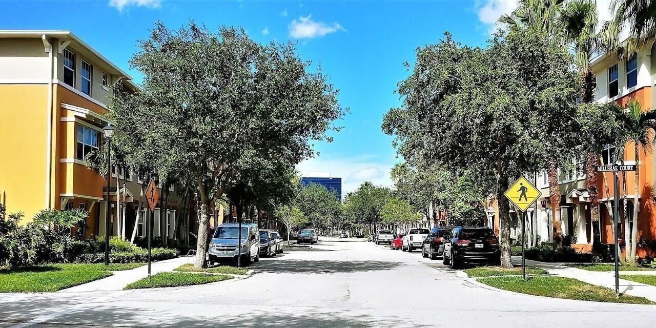 883 Millbrae Court, Unit 6, West Palm Beach, FL 33401 Photo