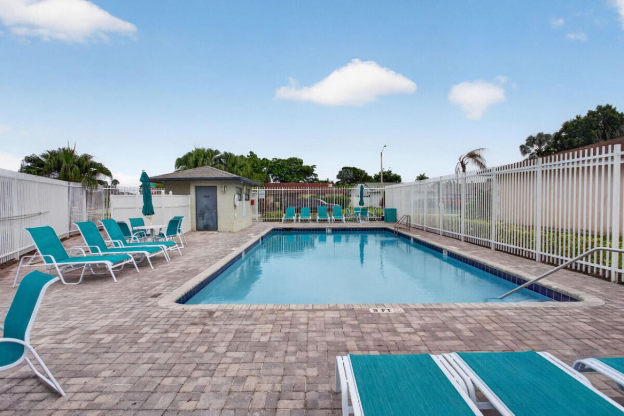 7516 NW 88th Terrace, Tamarac, FL 33321 Photo