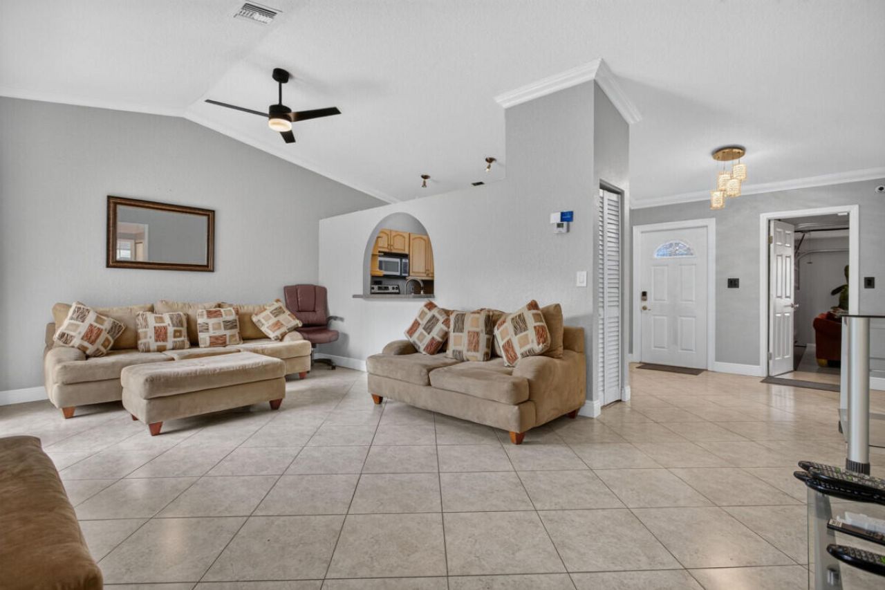 7516 NW 88th Terrace, Tamarac, FL 33321 Photo