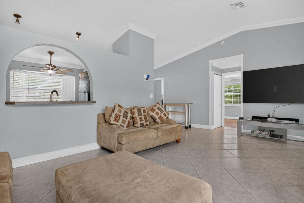 7516 NW 88th Terrace, Tamarac, FL 33321 Photo