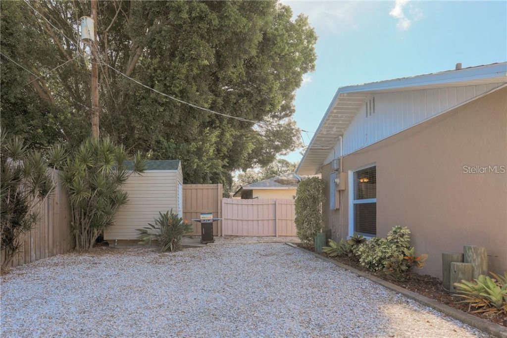 2907 Hyde Park Street, Sarasota, FL 34239 Photo