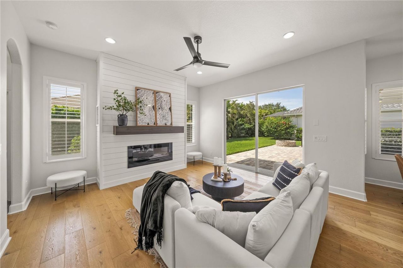 8275 Barton Farms Boulevard, Sarasota, FL 34240 Photo