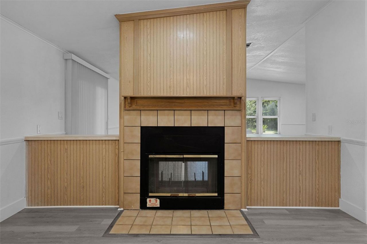 27817 W Pelican Isle Drive, Leesburg, FL 34748 Photo