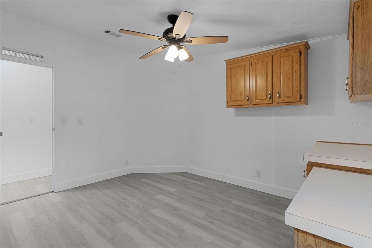 27817 W Pelican Isle Drive, Leesburg, FL 34748 Photo